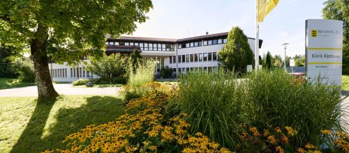 Klinik Alpenblick in Neutrauchburg Blick auf die Klinik Alpenblick in Isny-Neutrauchburg