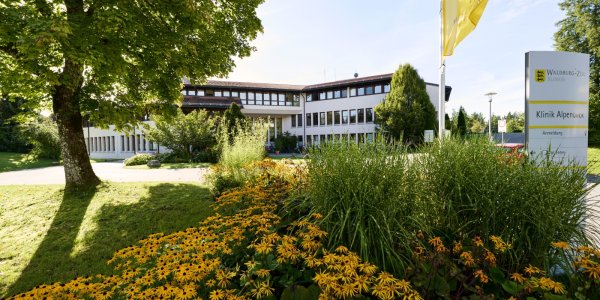 Klinik Alpenblick in Neutrauchburg Blick auf die Klinik Alpenblick in Isny-Neutrauchburg