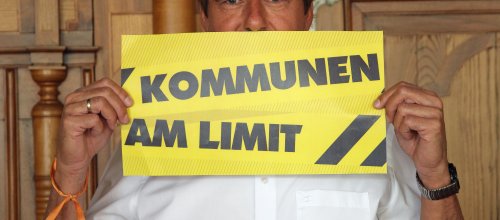 Auch Isnys Bürgermeister Rainer Magenreuter sieht „Kommunen am Limit“ und unterstützt den bundesweiten Aktionstag. Foto: Stadt Isny/Michael Panzram