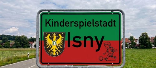 Isny wird in den Herbstferien zur Kinderspielstadt. Foto: KI-generiert