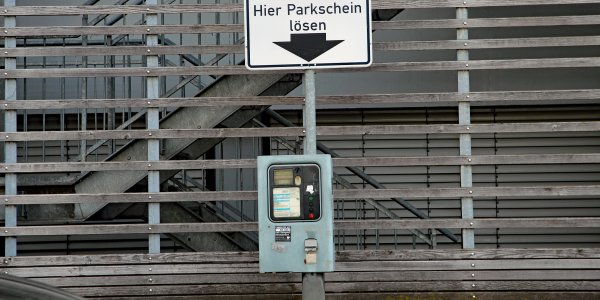 Im kommenden Jahr wird die Anzahl der Parkscheinautomaten in Isny reduziert. Foto: Stadt Isny/Michael Panzram