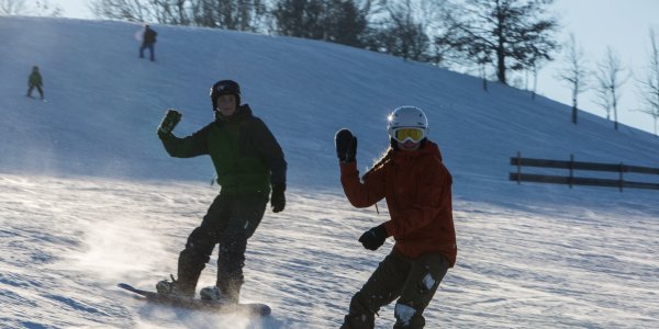 Snowboarder am Skilift Felderhalde