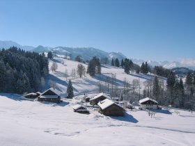 Winter im allgäuer Bergdorf