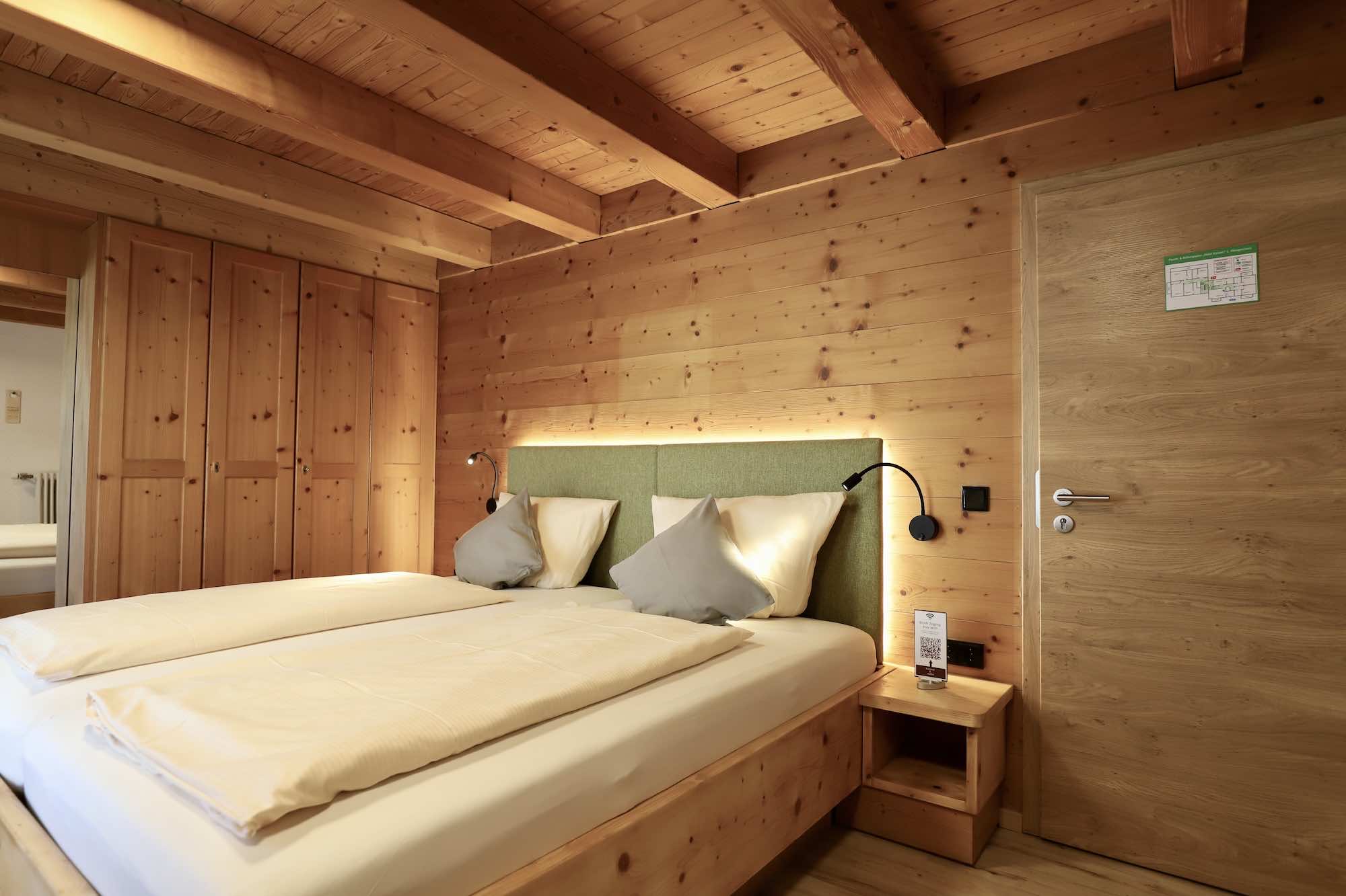 Zimmer 12 Hotel Kaisers