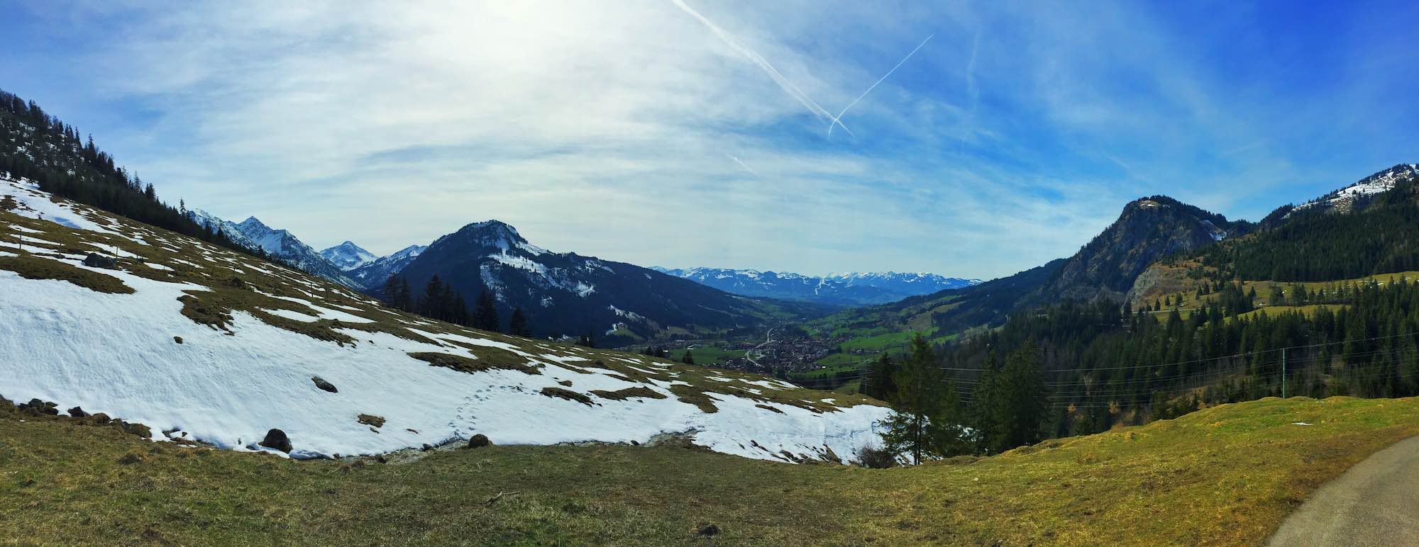 Panoramablick von der Ochsenalpe ins Ostrachtal