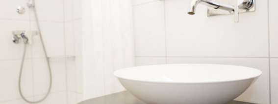 Kurhotel-jakob-fuessen-allgaeu-einzelzimmer-badezimmer