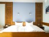 Kurhotel-jakob-fuessen-im-allgaeu-doppelzimmer-balkon-hotel-schlafzimmer-001