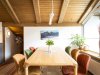 Kurhotel-jakob-fuessen-im-allgaeu-unterkunft-ferienwohnung-wohnbereich-sitzecke 003