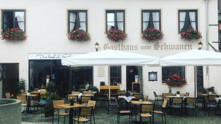 Gasthaus-Zum-Schwanen-Aussenansicht