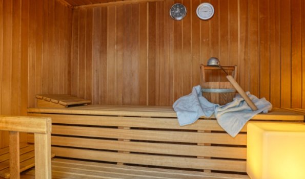 Kurhotel-jakob-fuessen-im-allgaeu-wellness-sauna-01