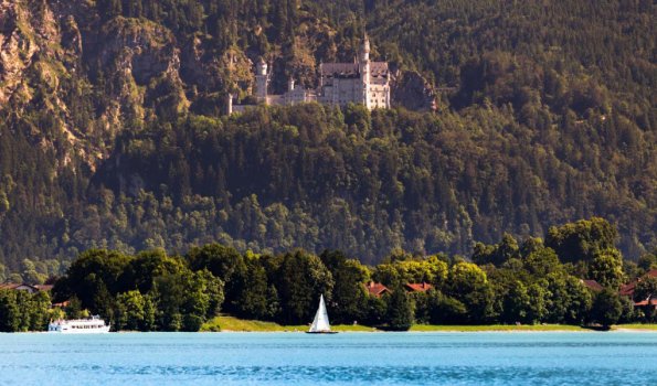 Kurhotel-jakob-fuessen-im-allgaeu-aktivitaeten-sommer-schloss-neuschwanstein-see