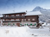 Unser Almenhof im Winter