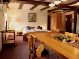 Familienappartement im Restaurant Hotel Weisses Kreuz in Breitenbach