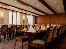 Saal Restaurant Hotel Weisses Kreuz in Breitenbach