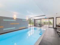Wellness-schwimmbad-natur-hotel-spa-sontheim-06