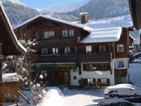 Vorderansicht Haus Winter