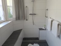 Bad Dusche EG