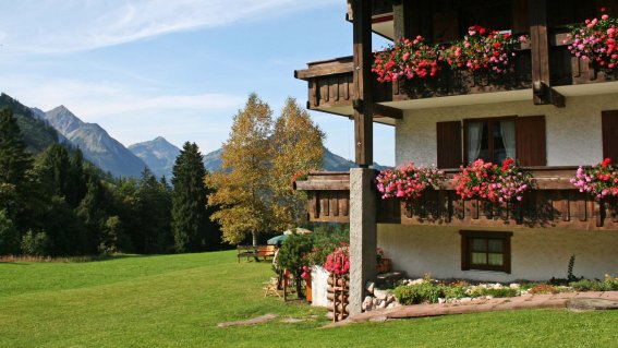 Landhaus-hosp-startseite-header 01