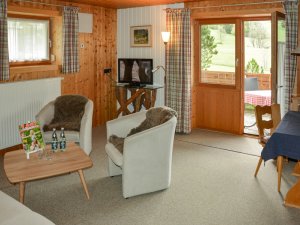 Landhaus-hosp-impressionen-wohnzimmer-wohnung-1-023