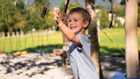 Kinder-familienurlaub-niedrigseilgarten-fischen-Ferienwohnung-Bolsterlang