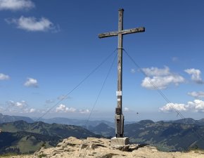 Gipfelkreuz-Riedbergerhorn-Urlaub-Bolsterlang