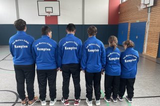 Mehrere Schülerinnen und Schüler der Tom-Mutters-Schule machten bei den Special Olympics Landesspielen in Erlangen 2025 mit.