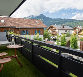 Balkon mit Bergblick in der wilden Fahrt