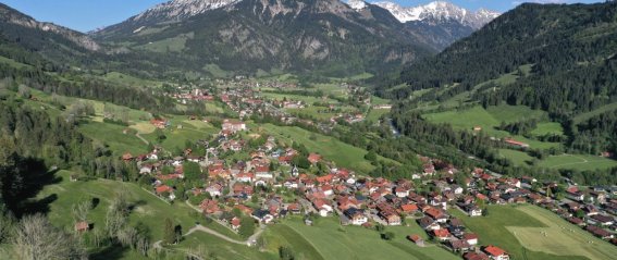 Bad Hindelang Tourismus Wolfgang B. Kleiner Ortsansicht Vorderhindelang