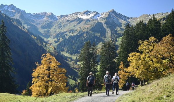 Bad Hindelan Tourismus Wolfgang B. Kleiner Wandern Schwarzenberg Hinterstein