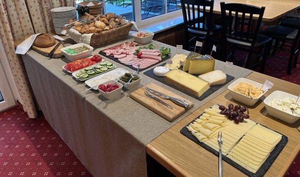 Frühstücksbuffet_frisch_Hotel