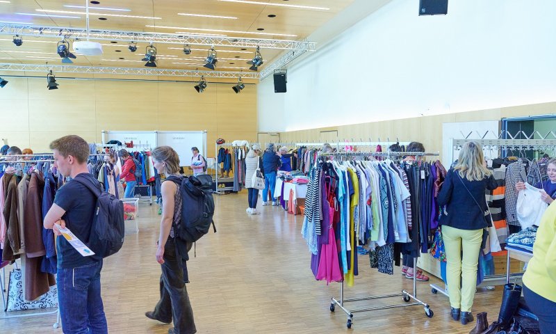 Die Verwendung des Bildes Fairtrade_Flohmarkt ist eingeschränkt und darf nur für die Website Markt Oberstdorf verwendet werden.
