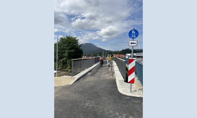 Die neue Geh- und Radwegbrücke