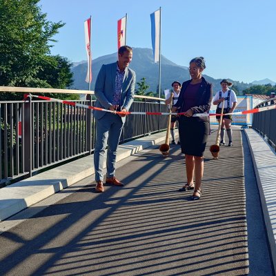 durch Landrat Christian Wilhelm und Erste Bürgermeisterin Chantalle Schubert