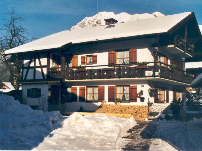 Michelar' s Hüs in der Wintersonne