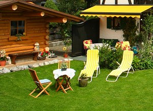 Gemütlicher Garten mit Liegewiese