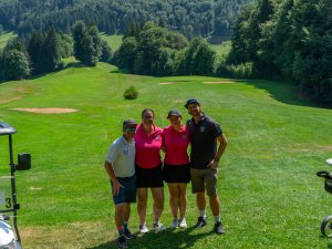 Mario Klemann, Sabine Engelfried, Jule Engelfried und Simon Reimann (Siegerteam)