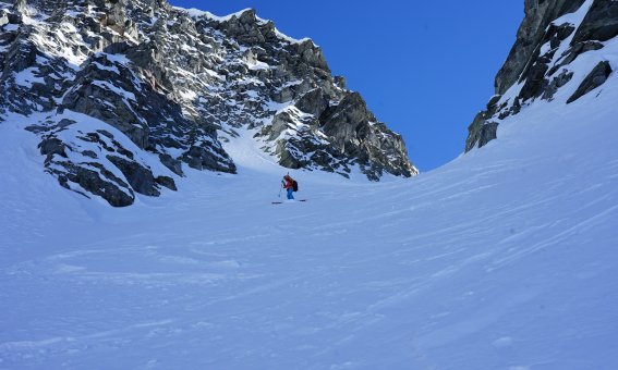 In der Nord Rinne von Pizzo del Lago Gelato, Valle di Campo, Schweiz