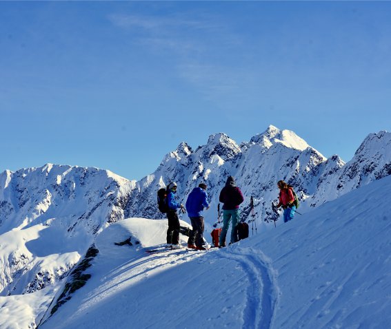 Skitour auf Pizzo Sasselo, 2.479 m, Airolo, Schweiz