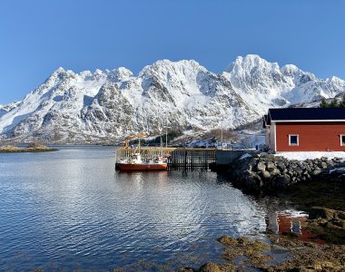 Skitouren Lofoten 2019 - Bootssteg Austnesfjorden