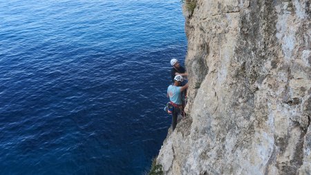 Pedra Longa, Klettern über dem meer