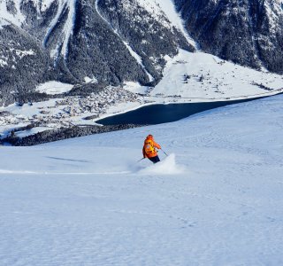 Abfahrt über dem Reschensee, Skitourenkurs Einsteiger