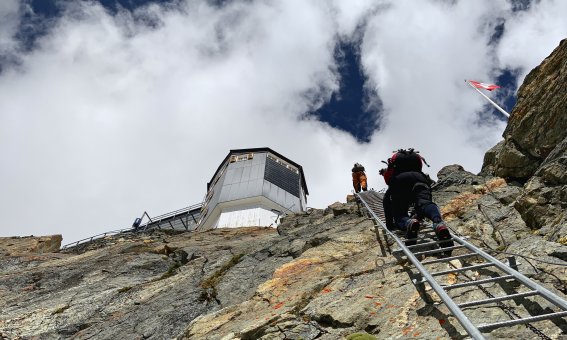 Cab. de Bertol, Leitern