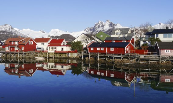 Hafenszene in Svolvær auf den Lofoten