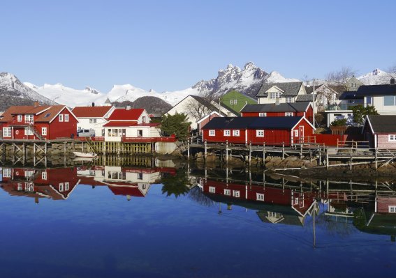 Lofoten, Häuser, Svolvær Skitour Norwegen