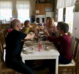 7 personen, Abendessen, Dalvik Hostel