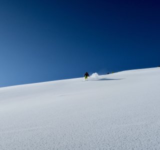 Kirgistan - powdern, Too Ashuu Ski base