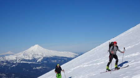 Skitouren in Chile, Vulkane und Meer