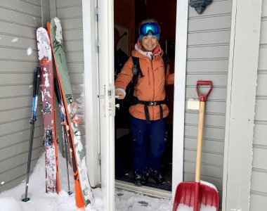 Artic Lyngen Sea Camp, Neuschnee vor der Haustuer