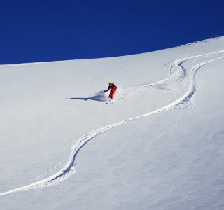skitourenkurs-powder-abfahrt
