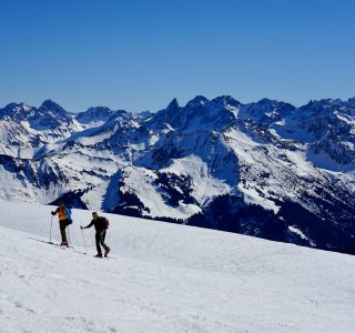 Bergpanorama, winter, 2 personen, skitour